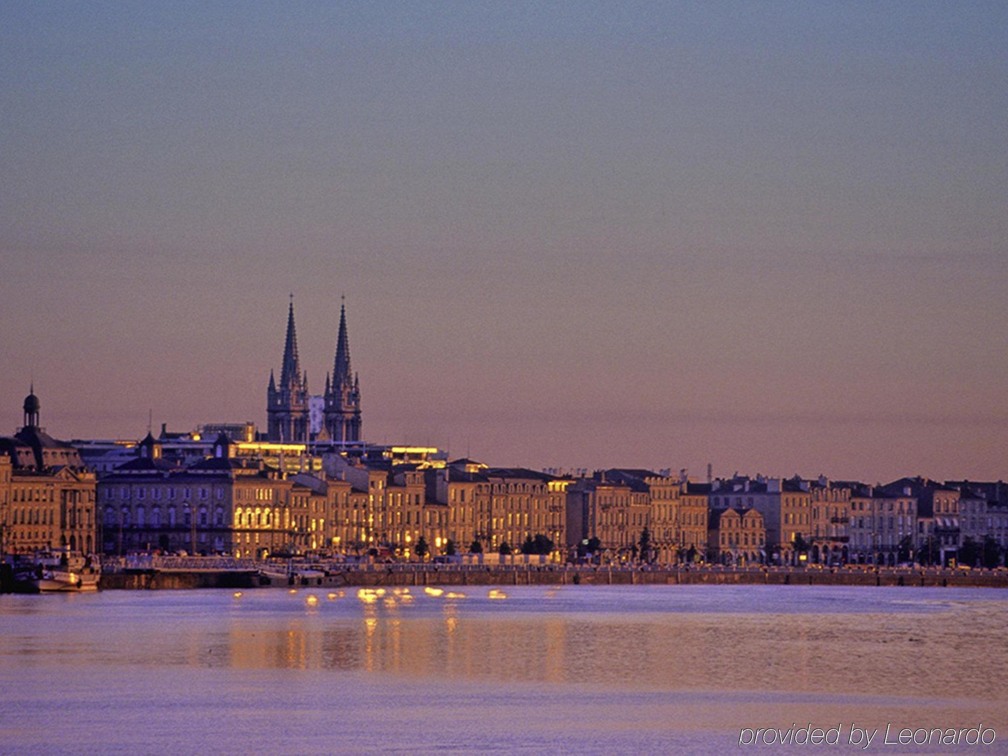 Hotel ibis Styles Bordeaux Centre Mériadeck Esterno foto